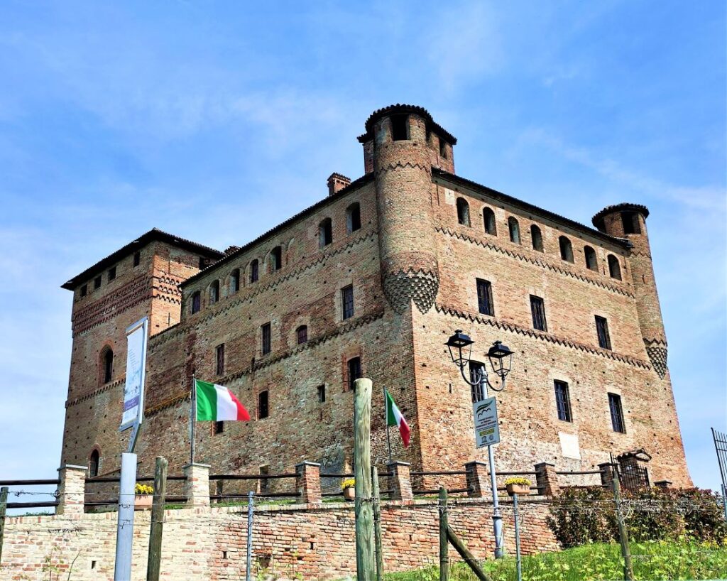 Castello di Grinzane Cavour 