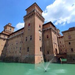 費拉拉 Ferrara | 繼佛羅倫斯的文藝復興之城，城市規劃最早典範